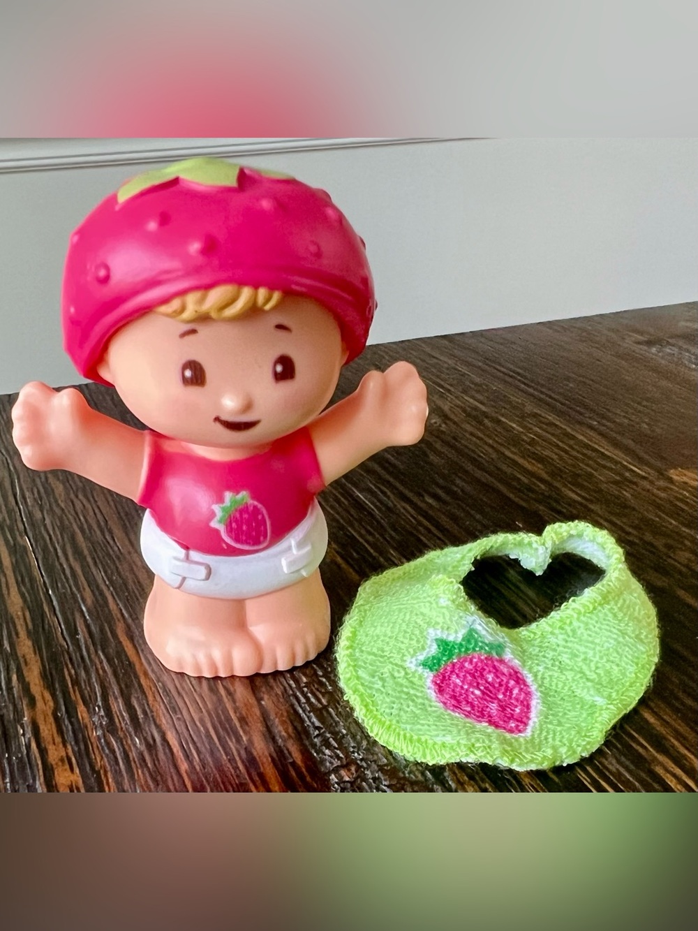 Little People Snack & Snooze Love & Care Strawberry Baby Girl Blonde Hair, Bib
